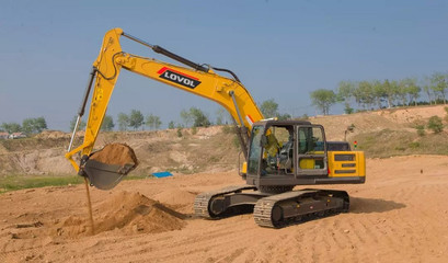 智領新程，筑就未來 雷沃以智能施工技術重塑工程機械新生態